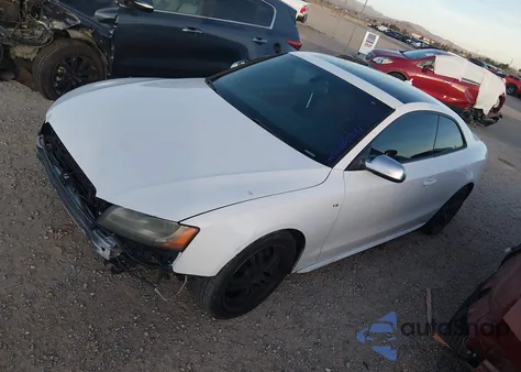 2011 Audi S5 4.2 Premium Plus z USA, uszkodzony, nr VIN WAUCVAFR1BA042360